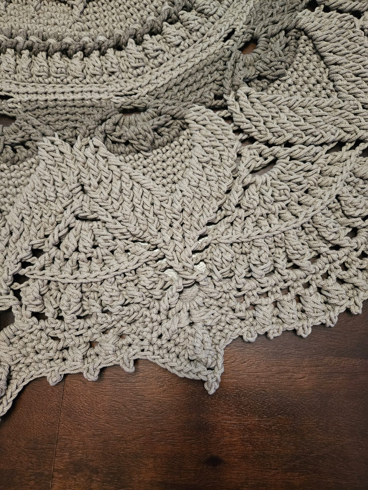 Luxury Crochet Rug - Stonehaven Lace